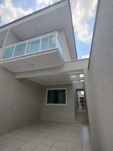 Sobrado Jd. Cipava, 3 Dormitórios, Suíte Sacada, Cozinha Armários, 4 Garagens.