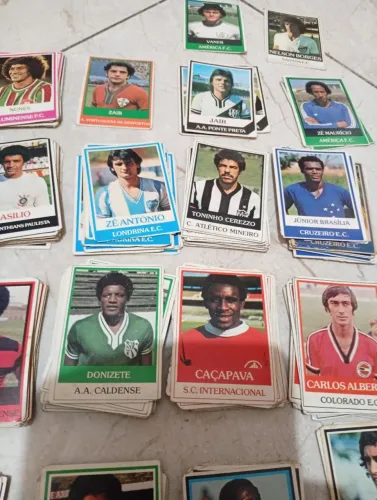 Vende-se fotos de jogadores dos anos 70