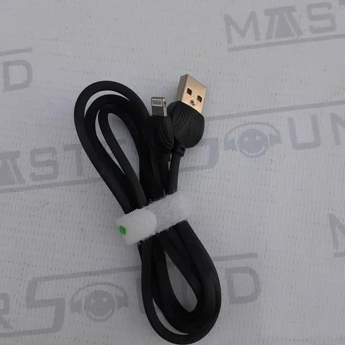 Cabo de dados usb. Com entrada lightning.. Novo.