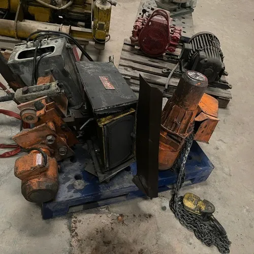 Talha de 2 toneladas marca SAMM de corrente e trole motorizado.