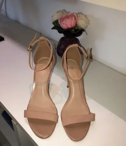 Sandália Gisele Arezzo