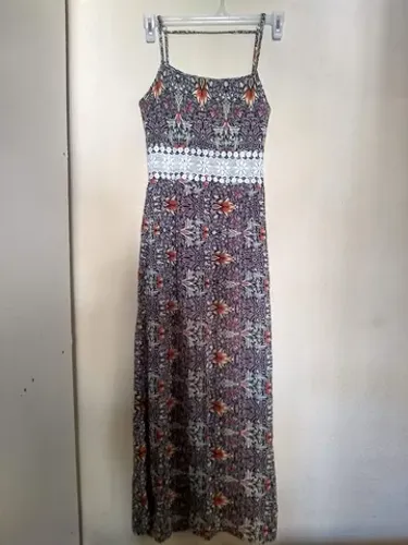 Promoção vestidos lindos.