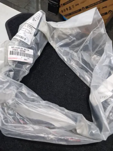 Faixa superior porta traseira direita Toyota Corolla 2015 a 2019 Original.