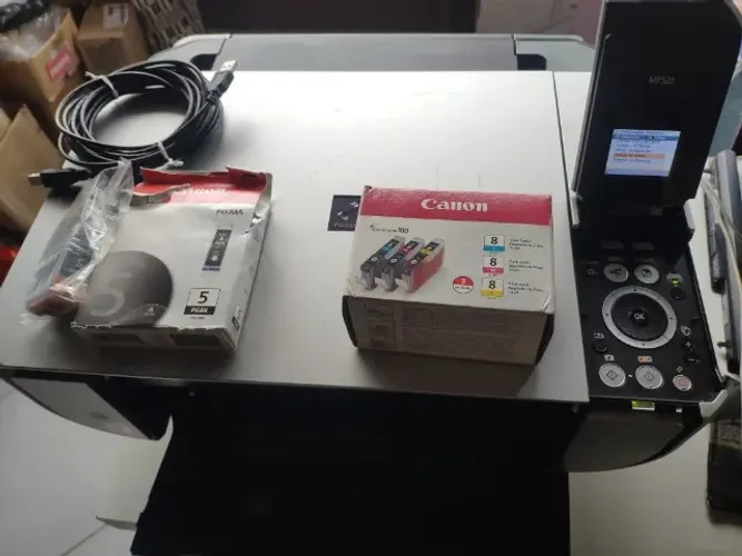 Impressora Multifuncional Canon Mp520 com tinta DEFEITO LEIA + 4 Cartuchos lacrados
