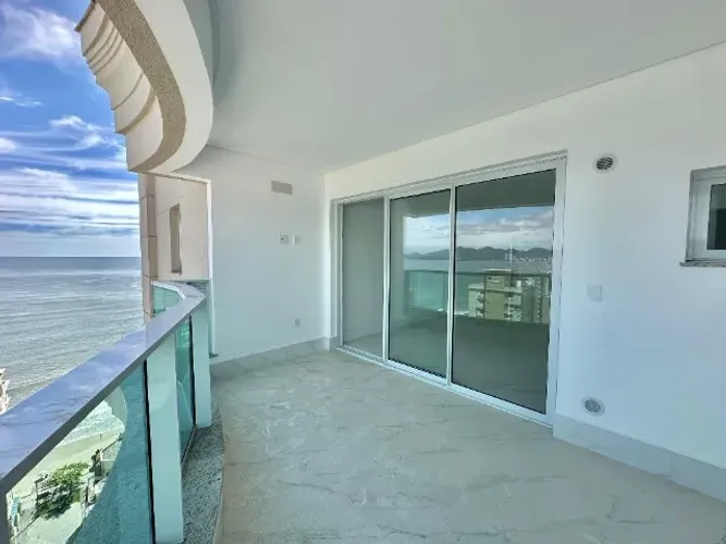 APARTAMENTO QUADRA MAR COM 04 SUÍTES, EM MEIA PRAIA - ITAPEMA SC