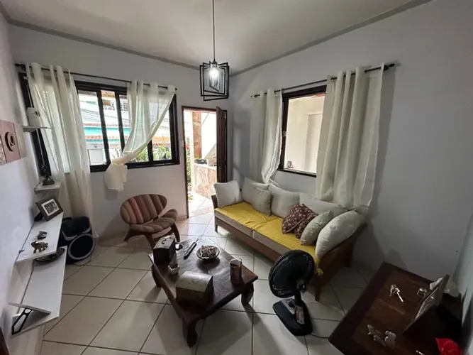 Casa  Condomínio Rua Guaiacá cx d'água