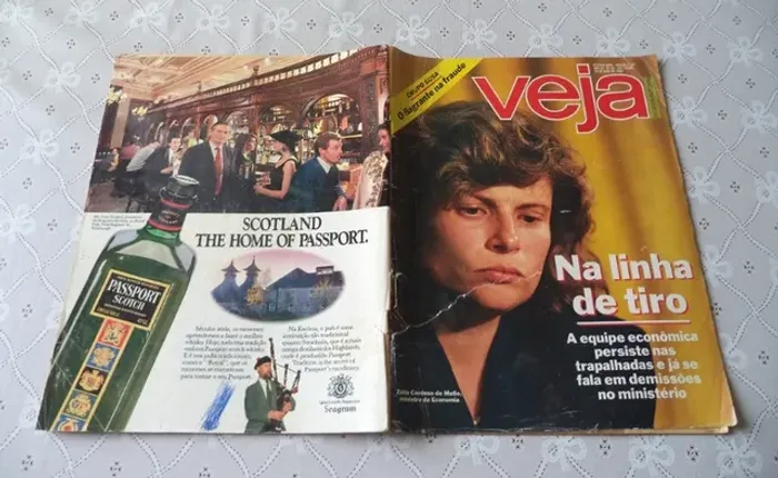 Revista Veja 23 De Maio 1990. Na Linha De Tiro.  Para Colecionadores.