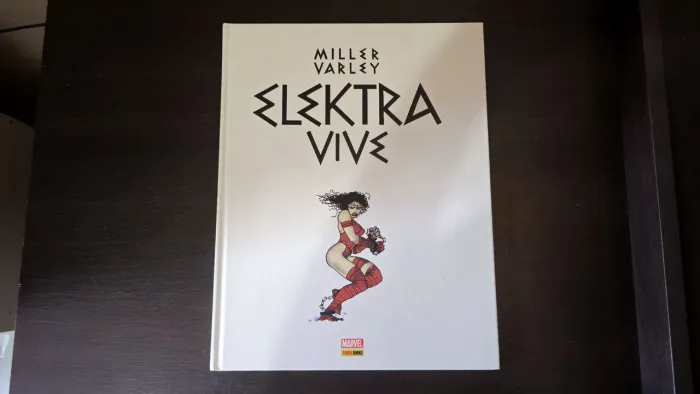 Elektra Vive - Frank Miller - Marvel - HQ Panini
