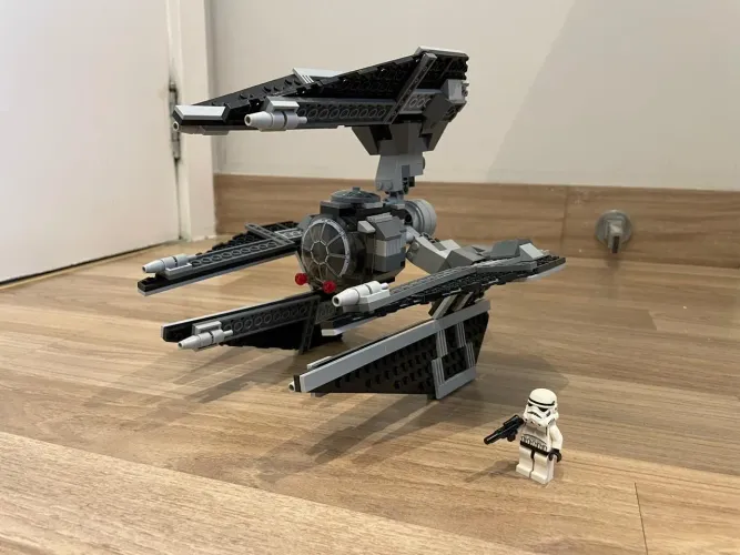 Star Wars Tie Fighter Lego para colecionadores