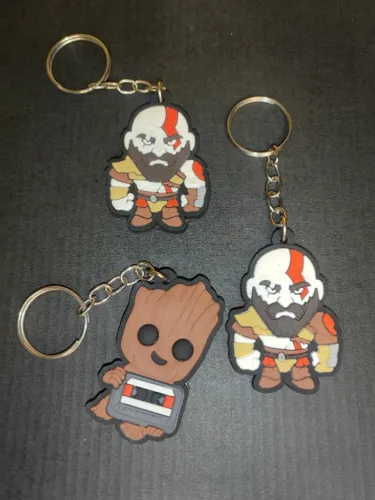Kit Chaveiro Kratos, Groot, Pokebola e Charmander