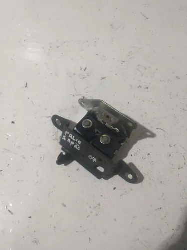 Fechadura da tampa traseira Fiat Palio Sapao 07