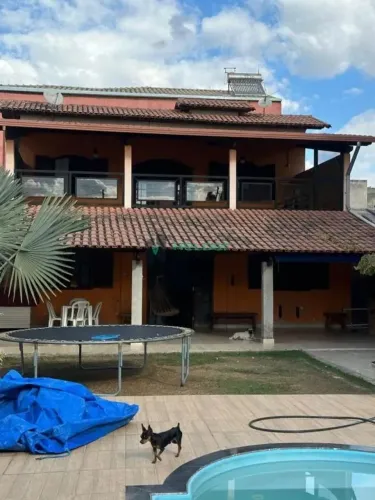 Excelente casa a venda de 04 quartos e com piscina no bairro Niterói - Betim/MG