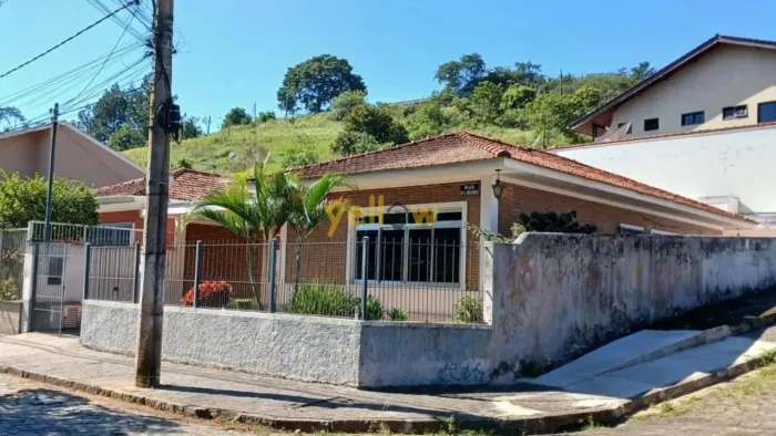 Casa à Venda em Lanificio, Santa Isabel - 3 Dormitórios