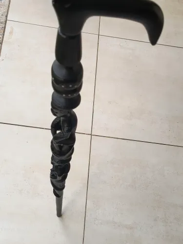 Bengala de Ébano africano esculpido
