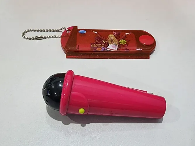 Kit Hanna Montana microfone e régua dobráve que vira chaveiro 