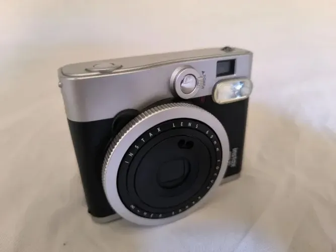 Câmera Instax Mini 90 Neo Classic Preta - Impecável!