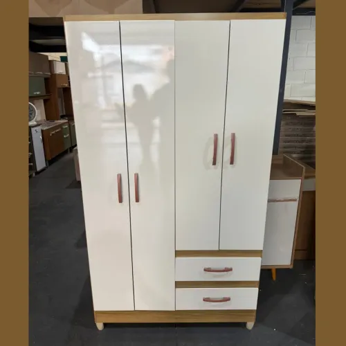 Guarda-Roupa 4 Portas com Gavetas - Design Moderno