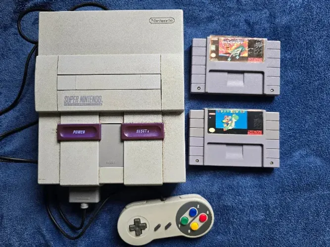 Super Nintendo original completo + Controle + 2 Jogos (Super Mario World e Arkanoid)