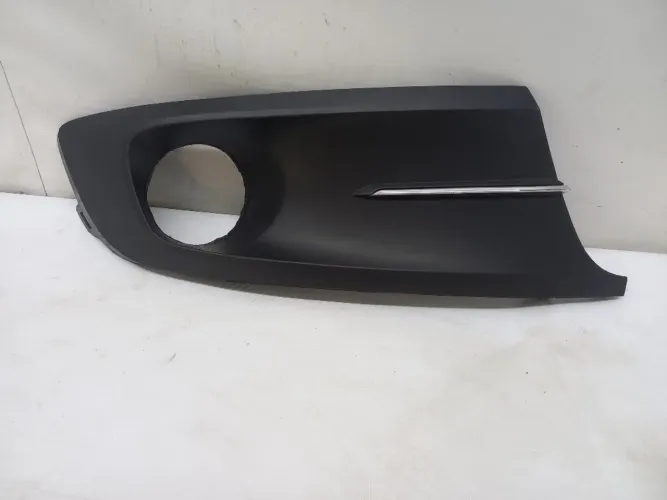 Moldura Farol Milha Direito Vw Crossfox Fox 2004 A 2014