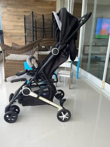 Carrinho de Bebê Chicco - Excelente Estado