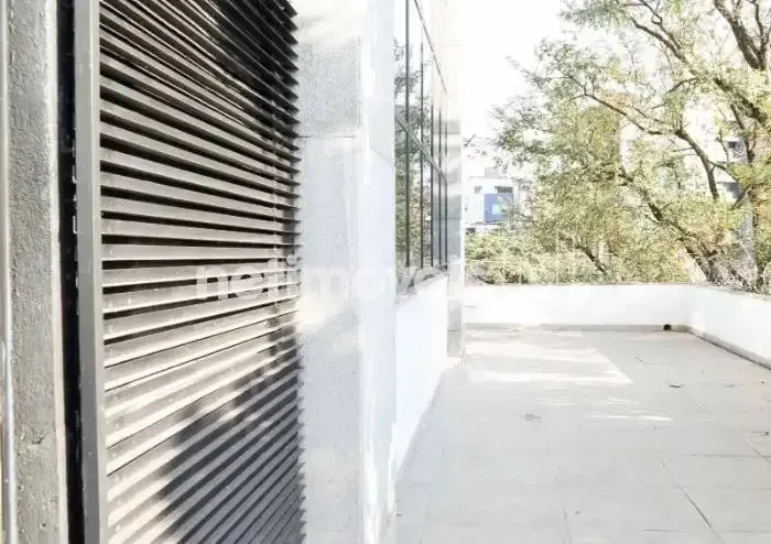 Sala comercial no Santo Agostinho BHSala com localização estratégica em BHAndar Pilotis