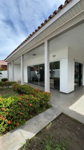 Aluga-se casa  no bairro Alvorada.