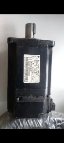 Motor do eixo x e drive comando mcs nardini logic 195