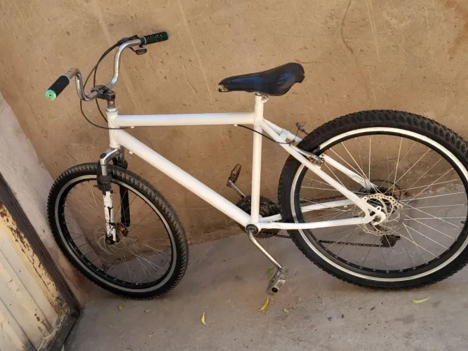 Vendo bicicleta aro 26 vmax