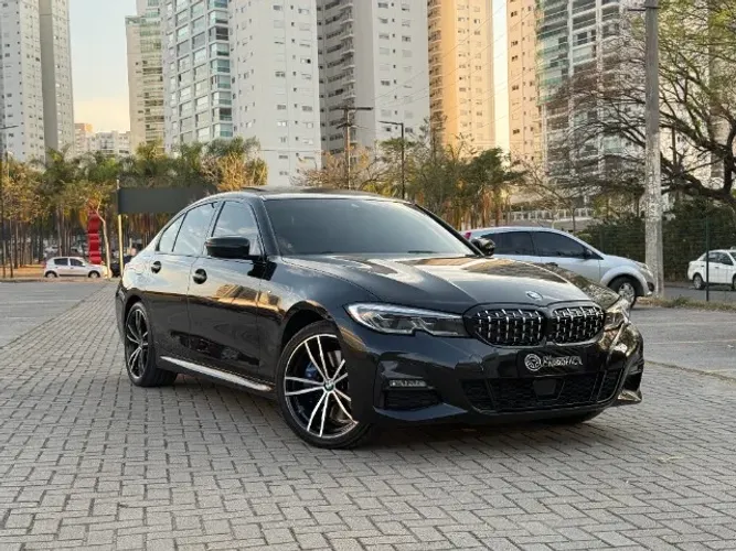 *INDISPONÍVEL** BMW 330e M Sport - Hibrido - Interior Cognac - Teto solar - 2022