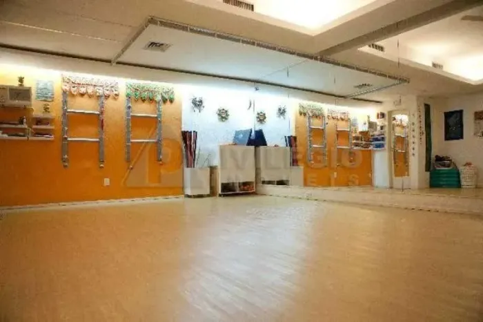 Loja de 35m² em Ipanema: Reformada e Perto do Metrô General Osório