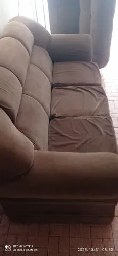 Vendo SOFÁ Jogo 3 e 2 Lugares Grande Super Conservado Bairro Aparecida Uberlãndia MG.