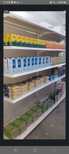 Plateleiras mercadinho