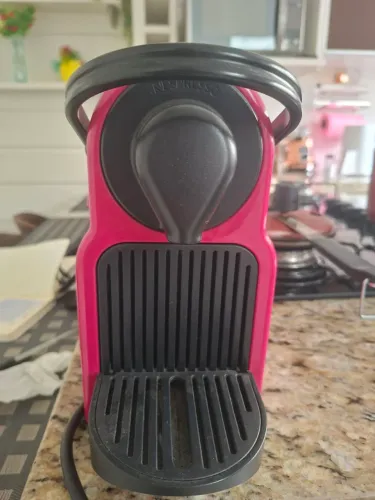 CAFETEIRA NESPRESSO INISSIA
