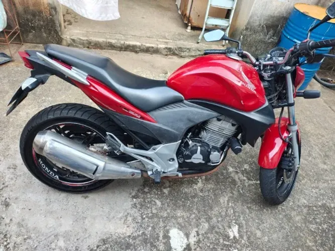 CB 300 2010