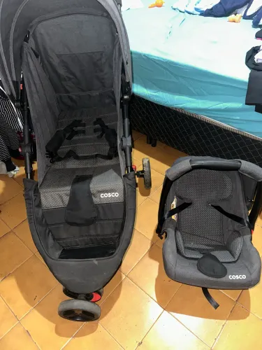 Carrinho e bebê conforto 