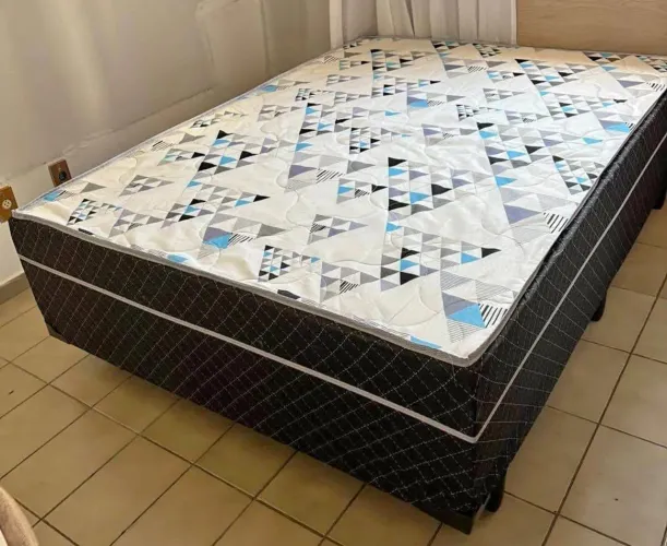Cama casal box e colchão 