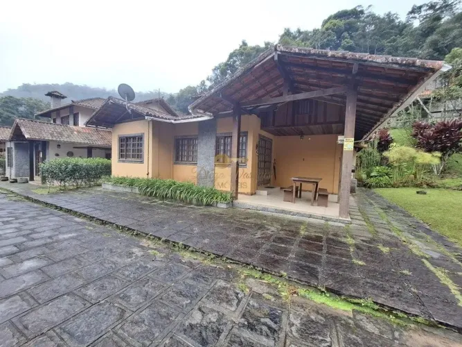 Casa em Condomínio para Venda em Teresópolis, Canoas, 3 dormitórios, 3 suítes, 3 banheiros