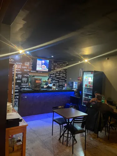 Vendo linda hamburgueria e pizzaria funcionando 100%