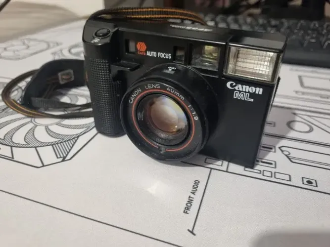 Câmera analógica Canon AF35ML 