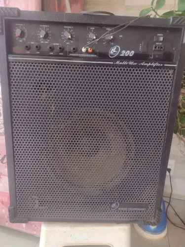 Caixa amplificada ll 200 som