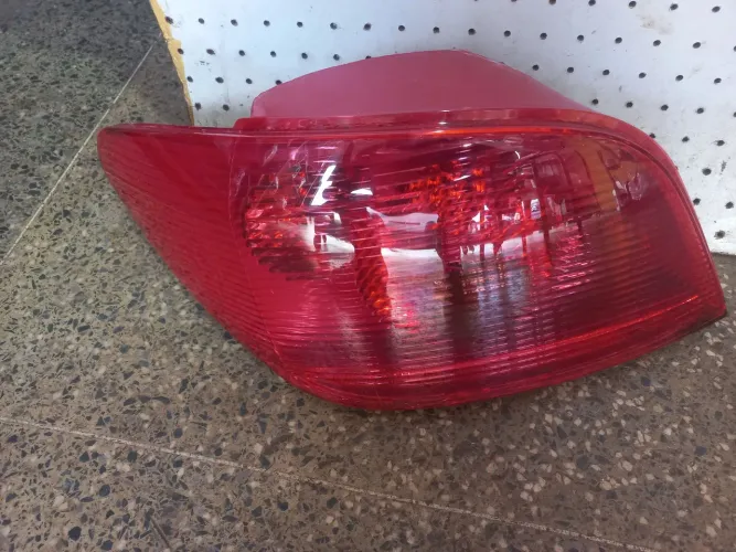 Lanterna Traseira Peugeot 307 retch 2006
