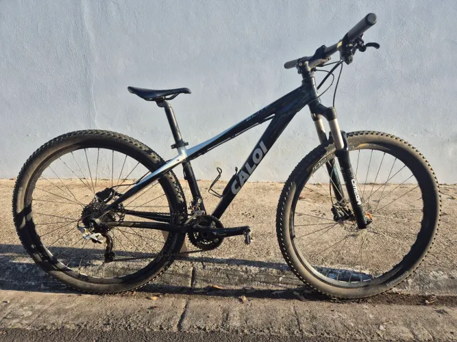 Bike Caloi Elite aro 29 TAM 15 com câmbio Shimano XT e freio Deore pronta pra uso!