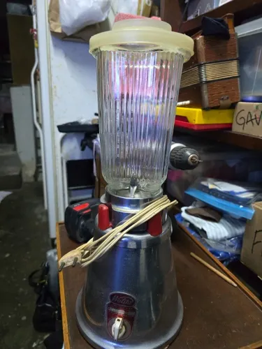 Liquidificador Walitta Inox Anos 60' copo de vidro
