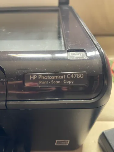 HP Photosmart C4780 Impressora não funciona mas da pra usar as peças 