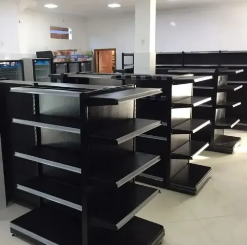 Gôndolas de Centro para Supermercados e7 Lojas Exposição e Armazenagem