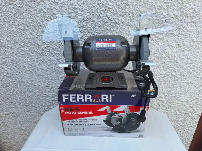 Esmeril de bancada 0,5cv Ferrari, 127v, na embalagem, novo. 