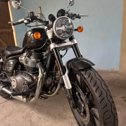 Moto Royal Field Preta