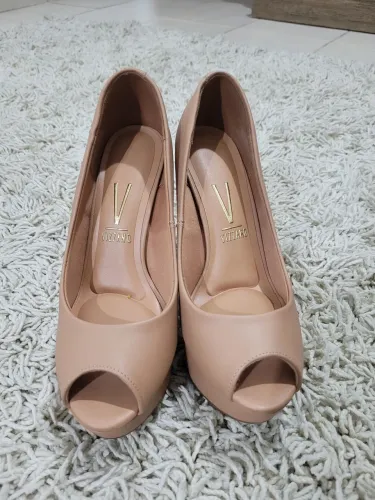 Scarpin meia pata 