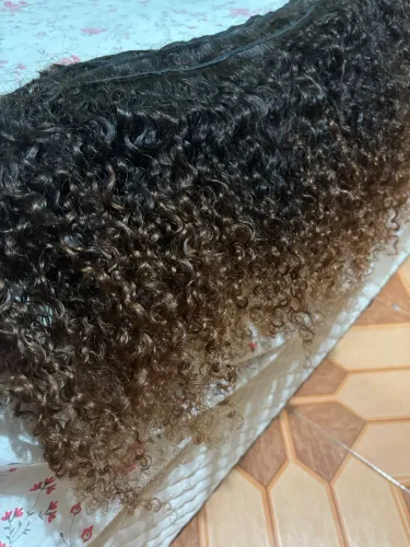 Cabelo humano! 1250 Aceito cartão 60/65 cm Já está na tela sou do Rio,São Gonçalo.
