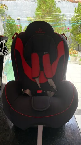 Cadeira De Segurança Infantil Para Carro Criança 9kg A 36kg Poltrona Auto Preto e Vermelho